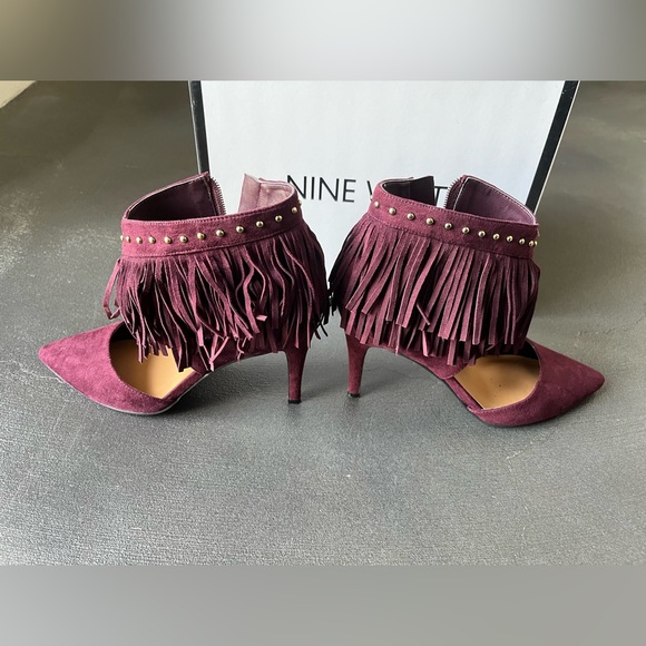 Nine West Burgundy heels in 7.5 - Picture 4 of 5